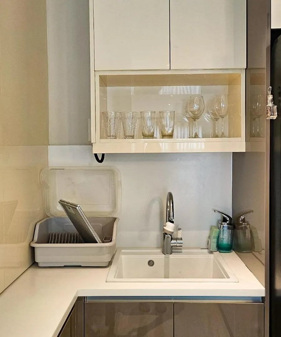 Poblacion Studio Apartment With Balcony Manila 0*,